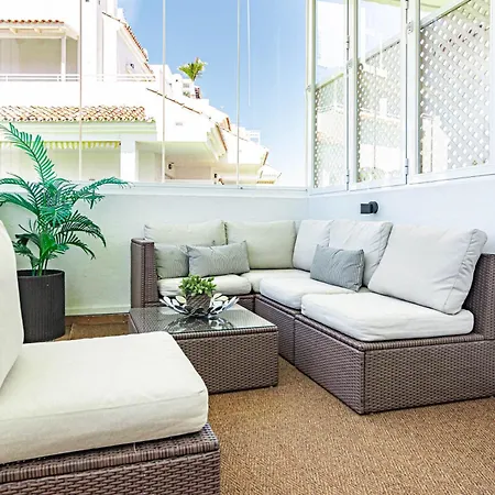 Fantastic 2 Bedroom With Sea View 마르베야