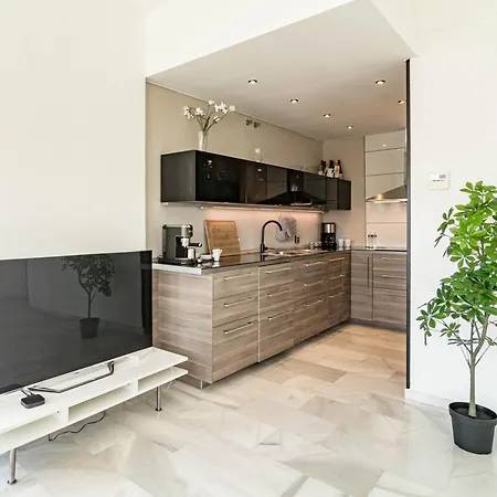 아파트 Fantastic 2 Bedroom With Sea View